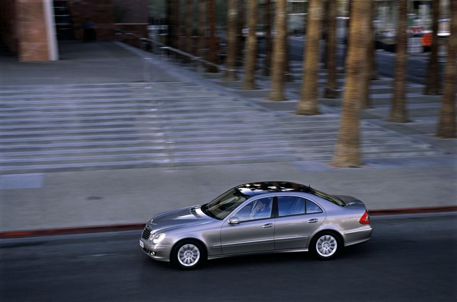  Mercedes-Benz E-Class 2007 года  (фото 71 из 80)